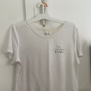 White oversized t-shirt